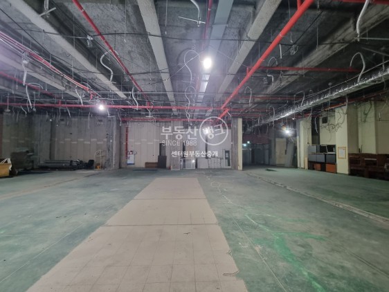 서울 종로구 묘동 단성사동 종로3가역 입구, 공연연습장 월세 매물번호 14714 사진 1