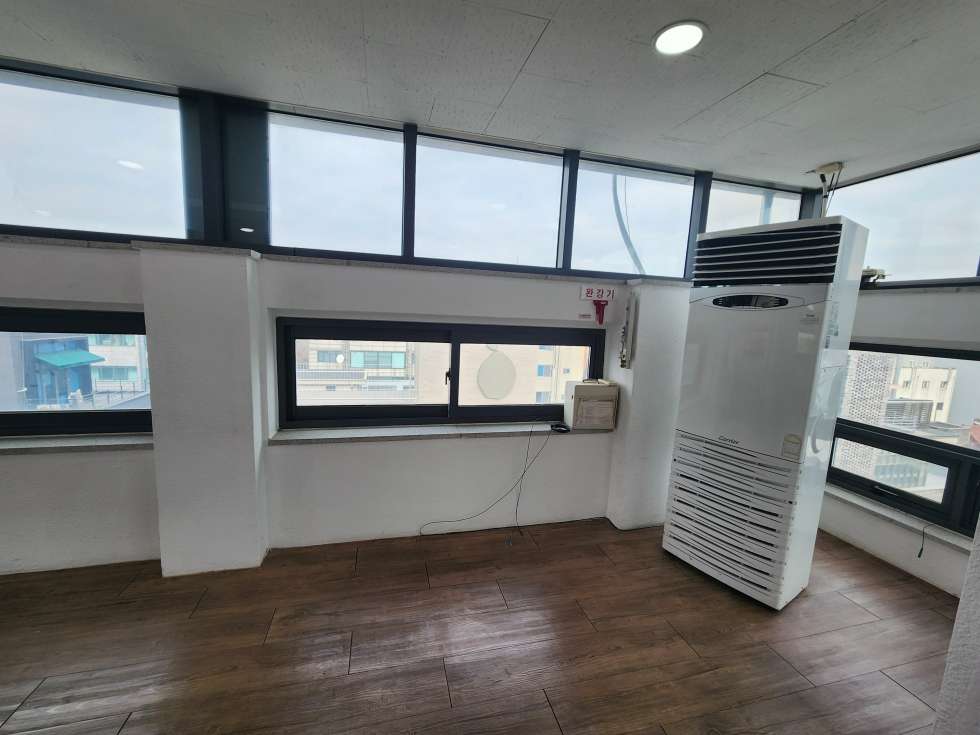 서울 마포구 서교동 합정역 6분, 평화빌딩7층, 층 단독사용, 엘베, 에어컨, 바닥난방, 3면이 창 월세 매물번호 20432 사진 5