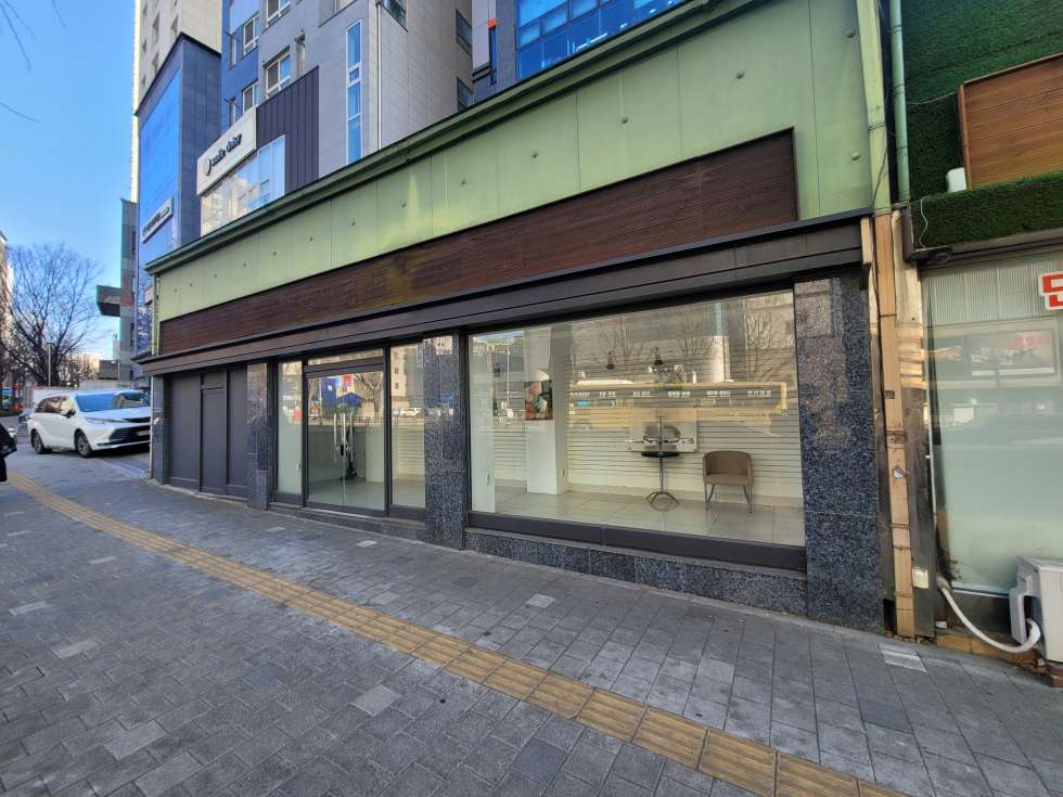 서울 마포구 노고산동 RS8 신촌역 접근성 좋은 1층매물 월세 매물번호 20390 사진 1