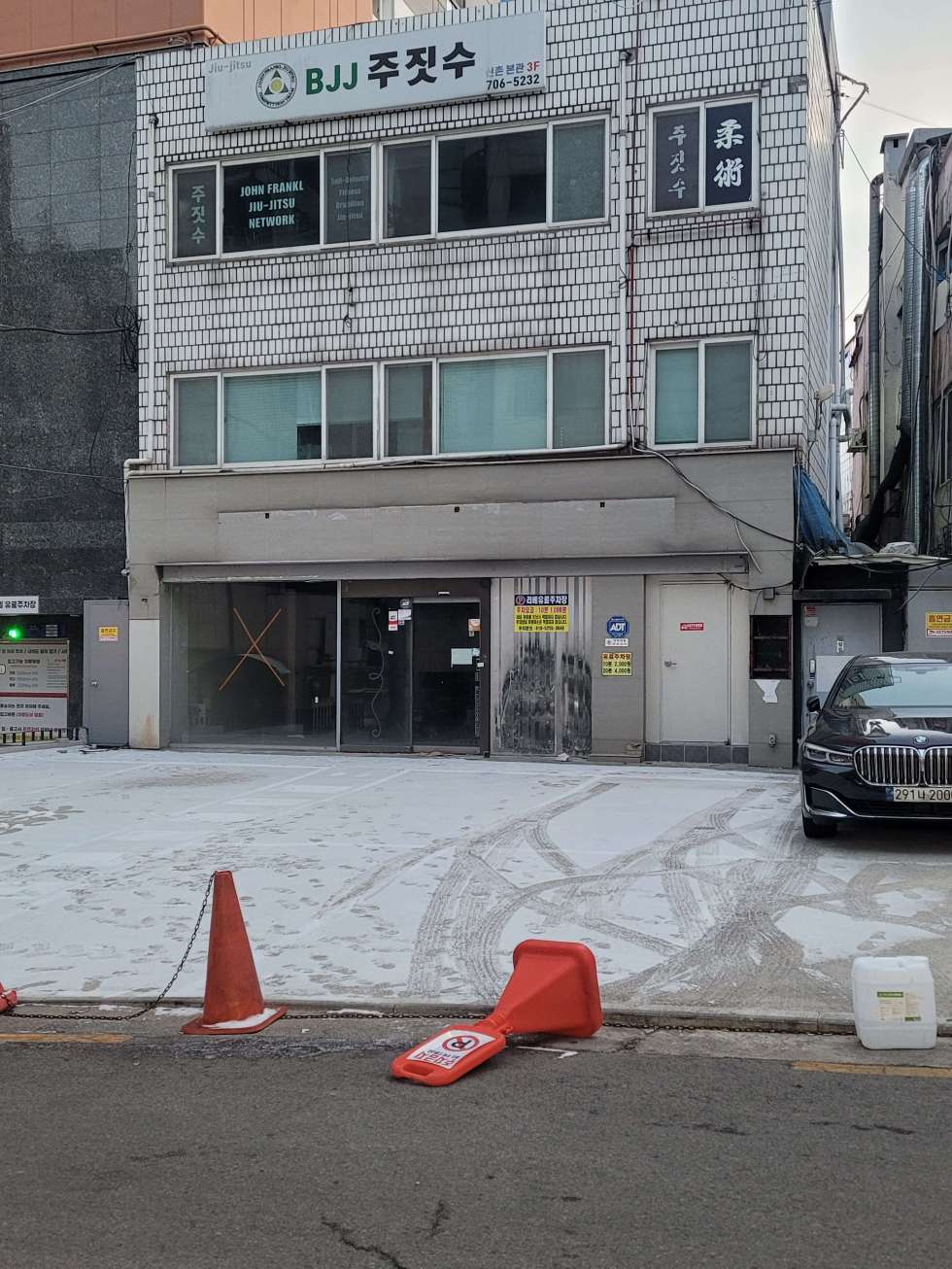 서울 서대문구 창천동 신촌역 5분거리 버스정류장 바로 앞, 접근성 ,가시성 최고! 월세 매물번호 19947 사진 6