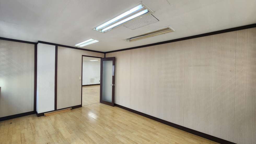 서울 강남구 역삼동 강남구 역삼동 핵심 상권 내 위치한 3층 상가 월세 매물번호 21930 사진 4